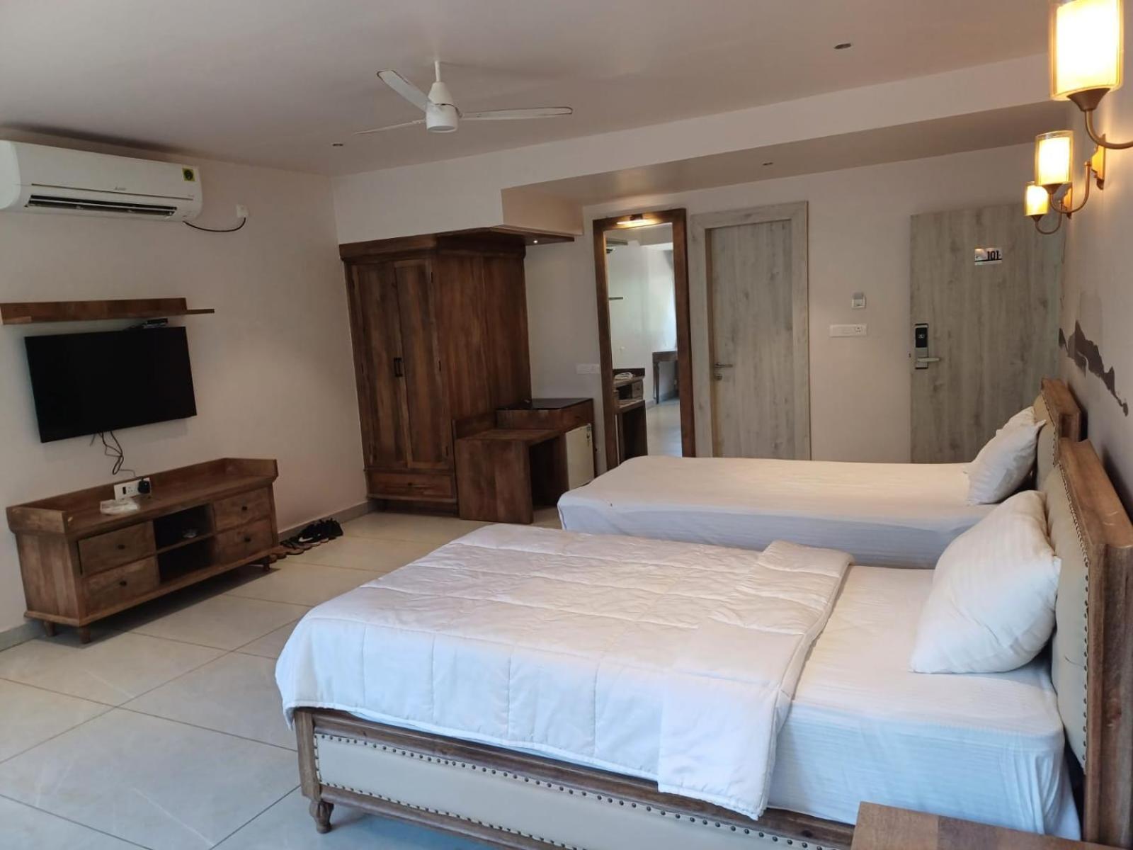 Ariena By Spree Hotels Goa Morjim Eksteriør bilde